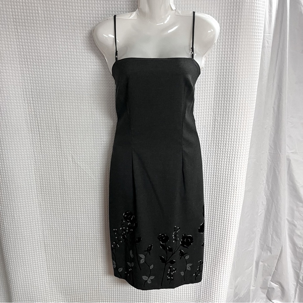 Black Market ladies black sleeveless sheath dress size 7/8